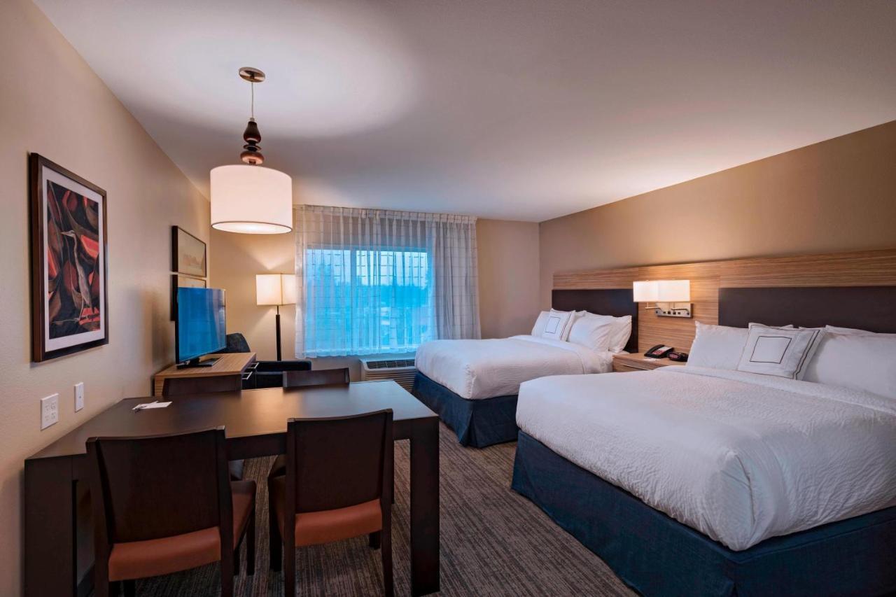 Towneplace Suites By Marriott Tacoma Лейквуд Экстерьер фото