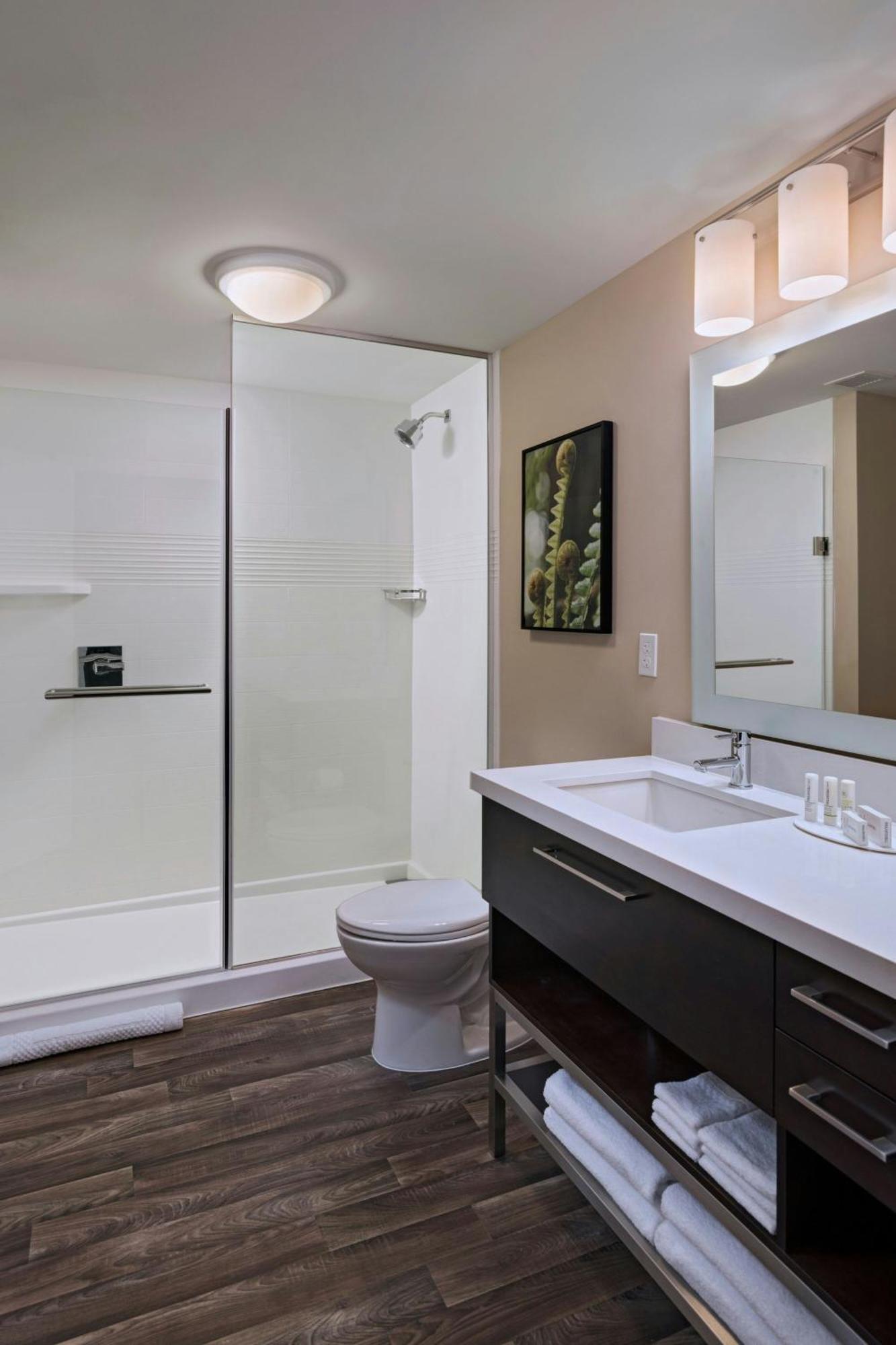 Towneplace Suites By Marriott Tacoma Лейквуд Экстерьер фото